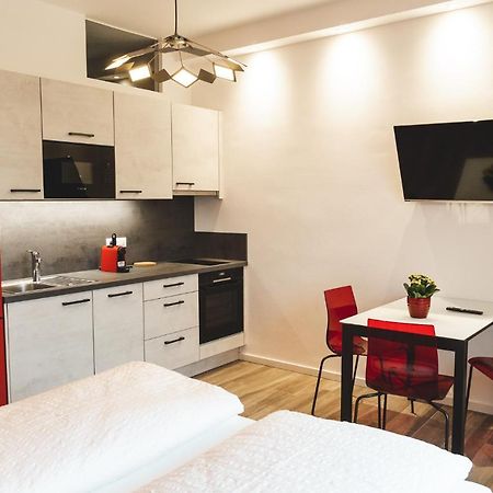 Studio-Appartment - Hotel Lux Merano Esterno foto